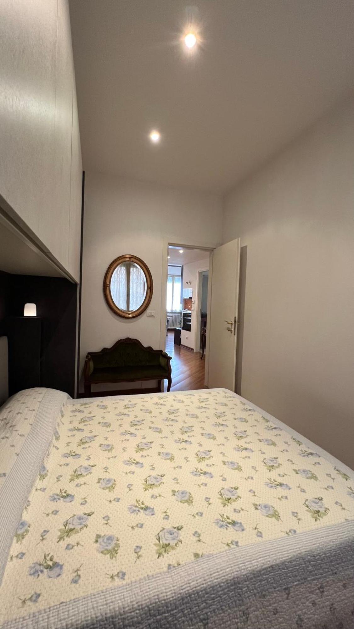 Charming Apartment Near Saragozza Bologna Buitenkant foto
