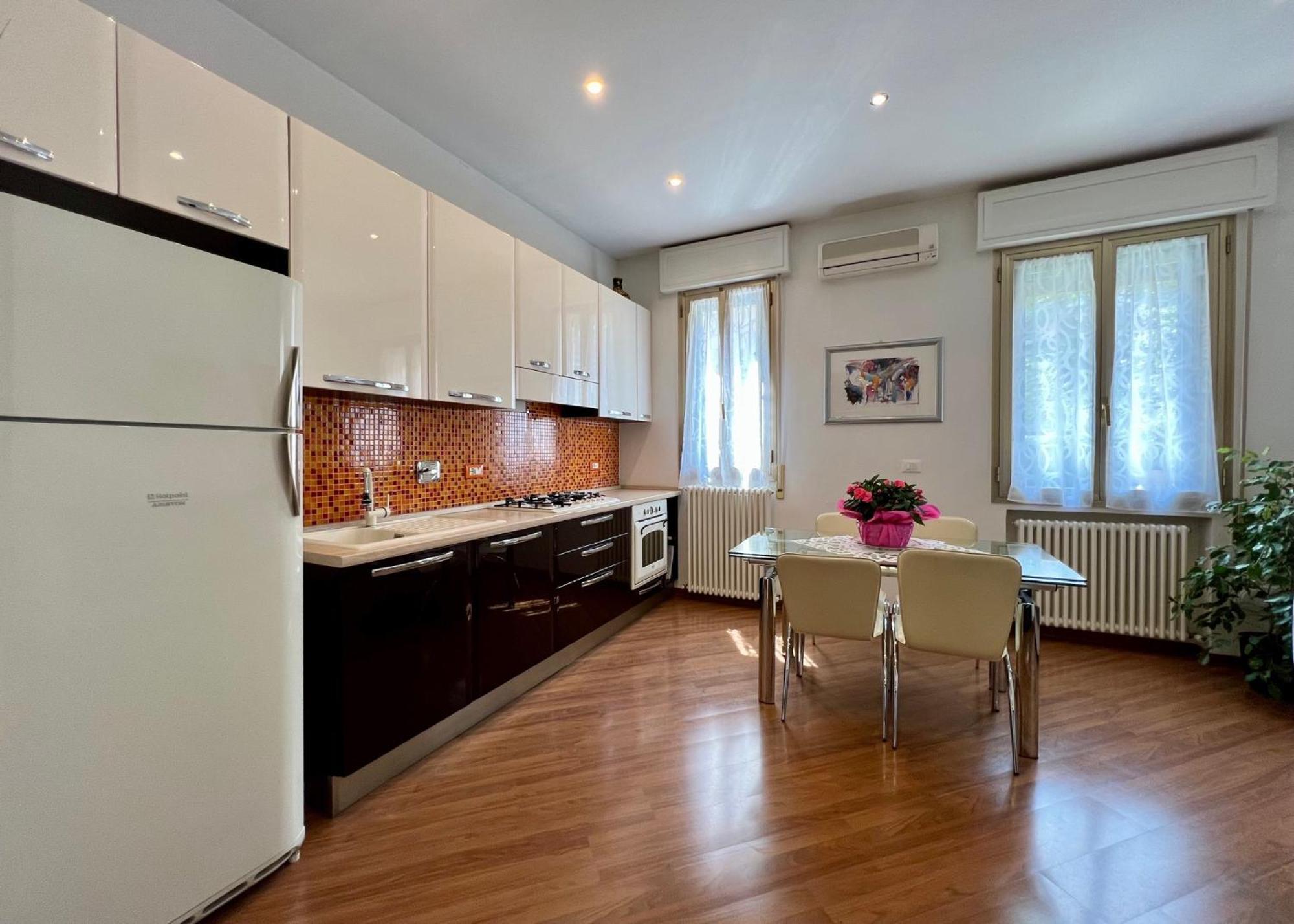 Charming Apartment Near Saragozza Bologna Buitenkant foto